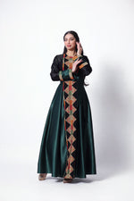 Al-Zomorod Thobe - Emerald Green on white studio background