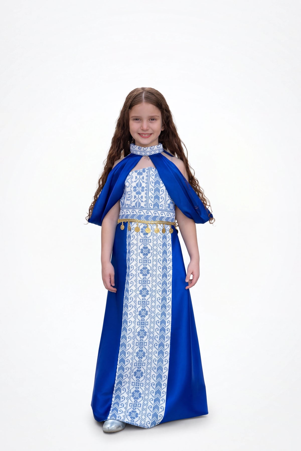 Thobe Ameerat Al Henna - Navy on white studio background