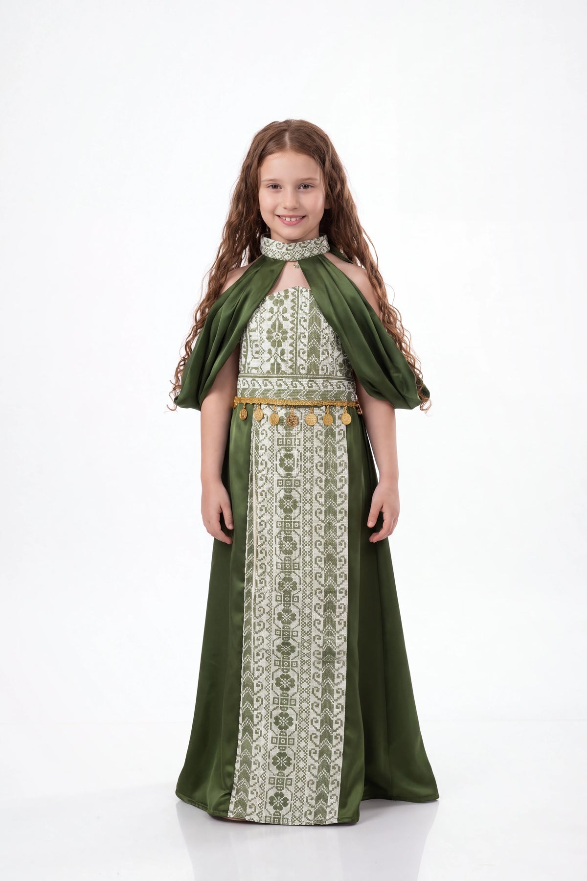 Thobe Ameerat Al Henna - Green on white studio background