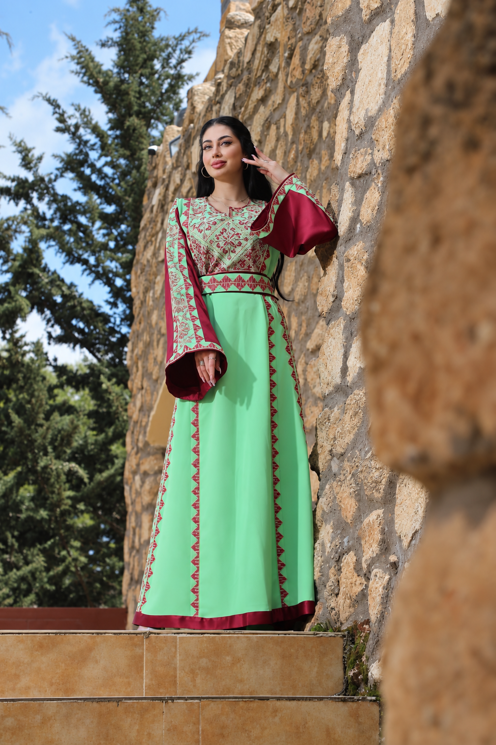 Al Tashareef – Luxury Traditional Embroidered Dress | Elegant Heritage Wear
