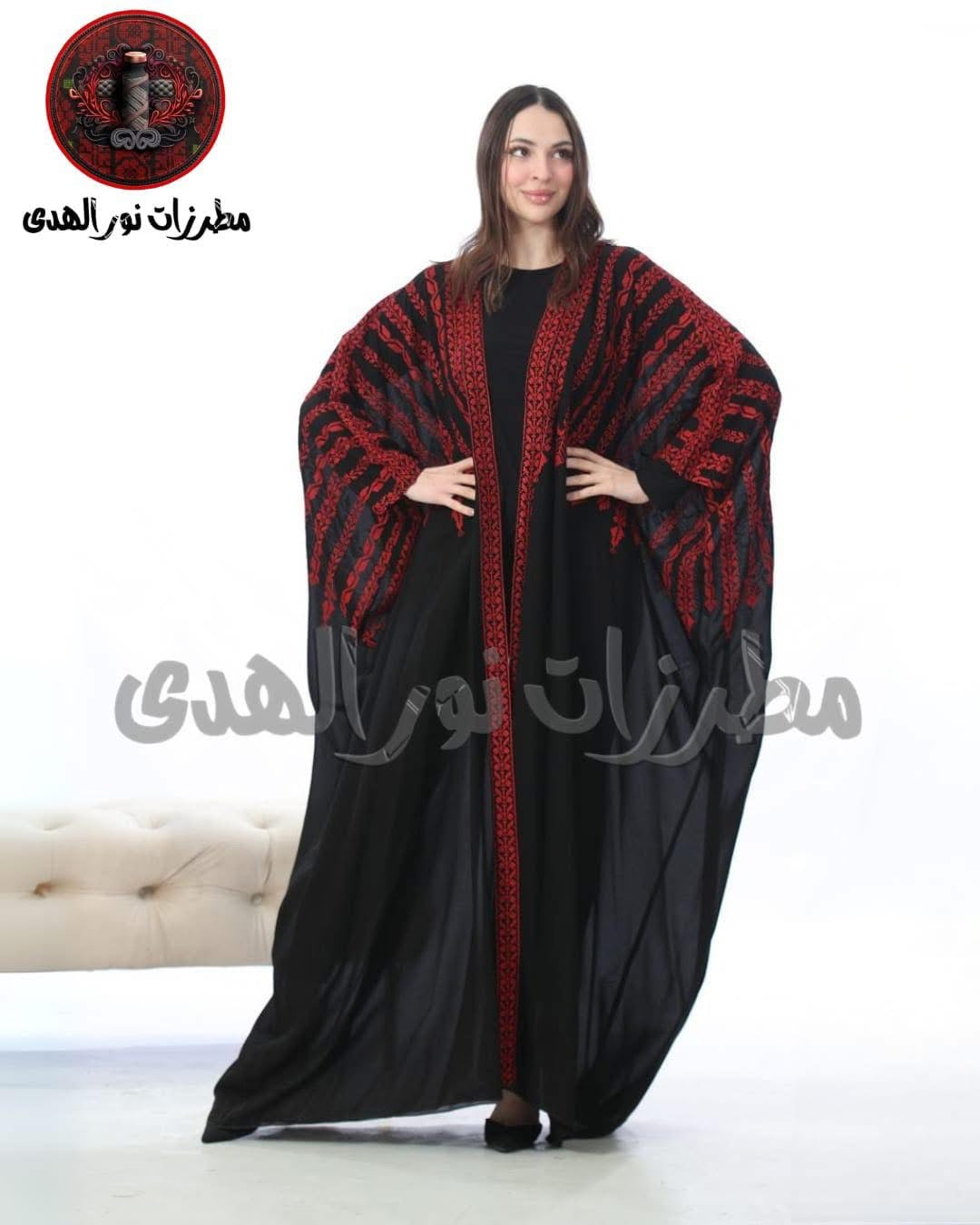 Gulf-Style Embroidered Chiffon Bisht – Elegant Traditional Abaya