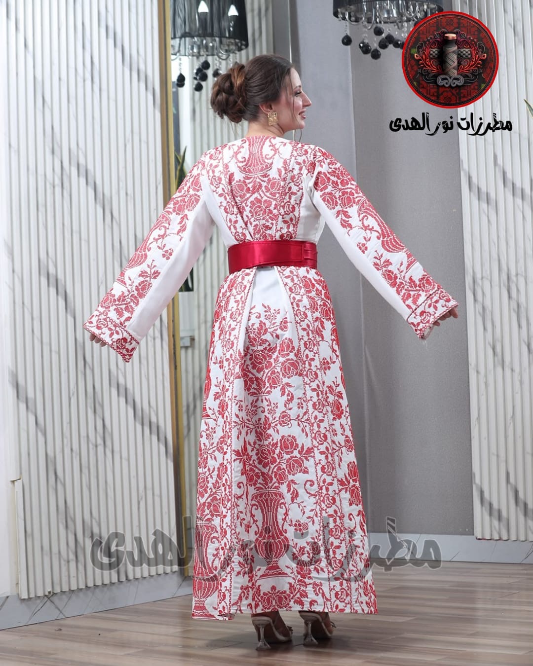 Elegant Traditional Embroidered Dress – Timeless Heritage Collection