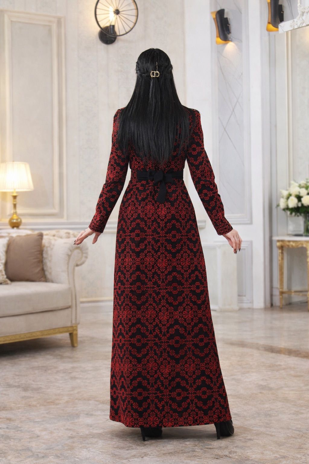 Al-Talas Embroidered Kaftan