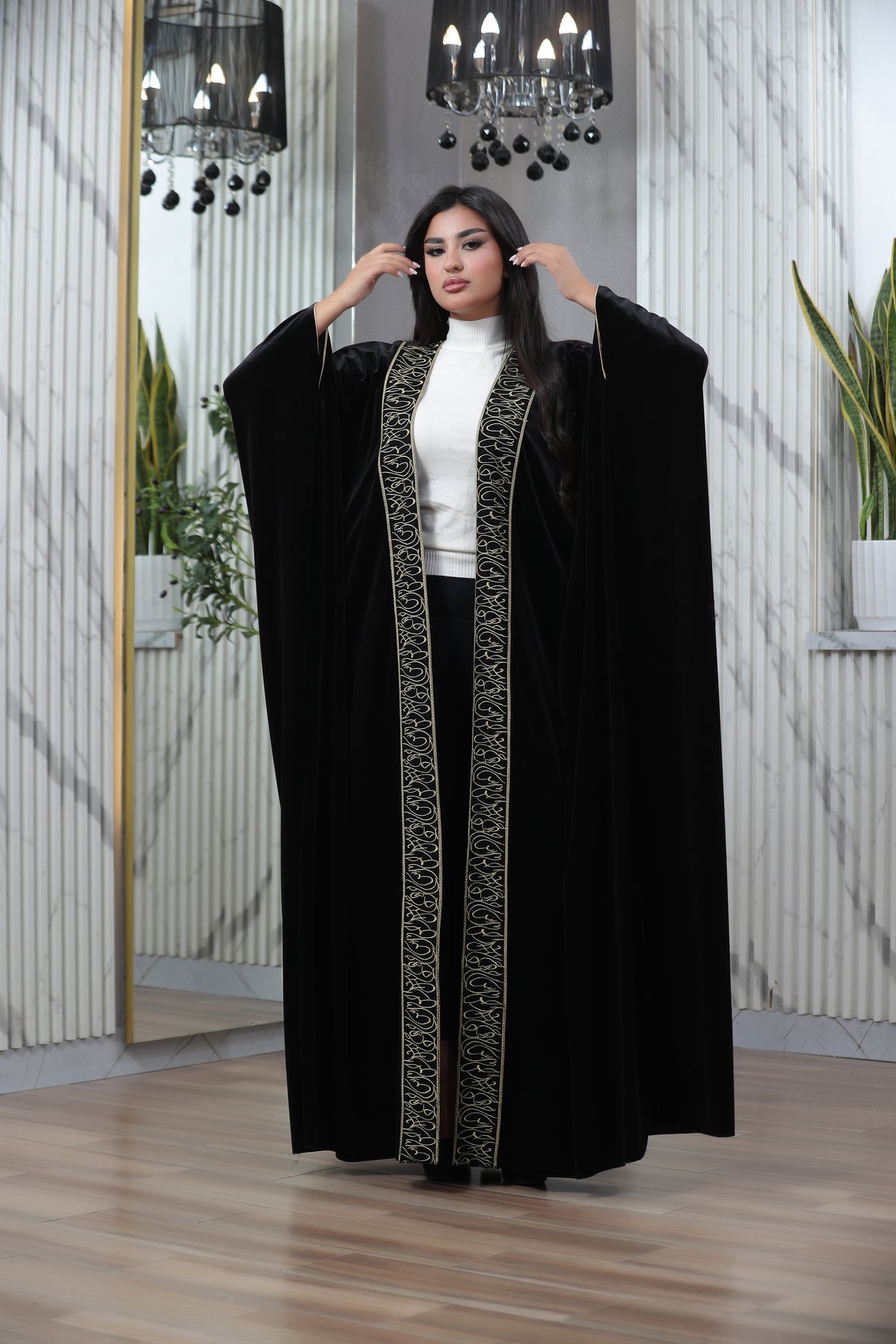 Luxury Black Velvet Embroidered Bisht – Red & Gold Elegant Traditional Cloak