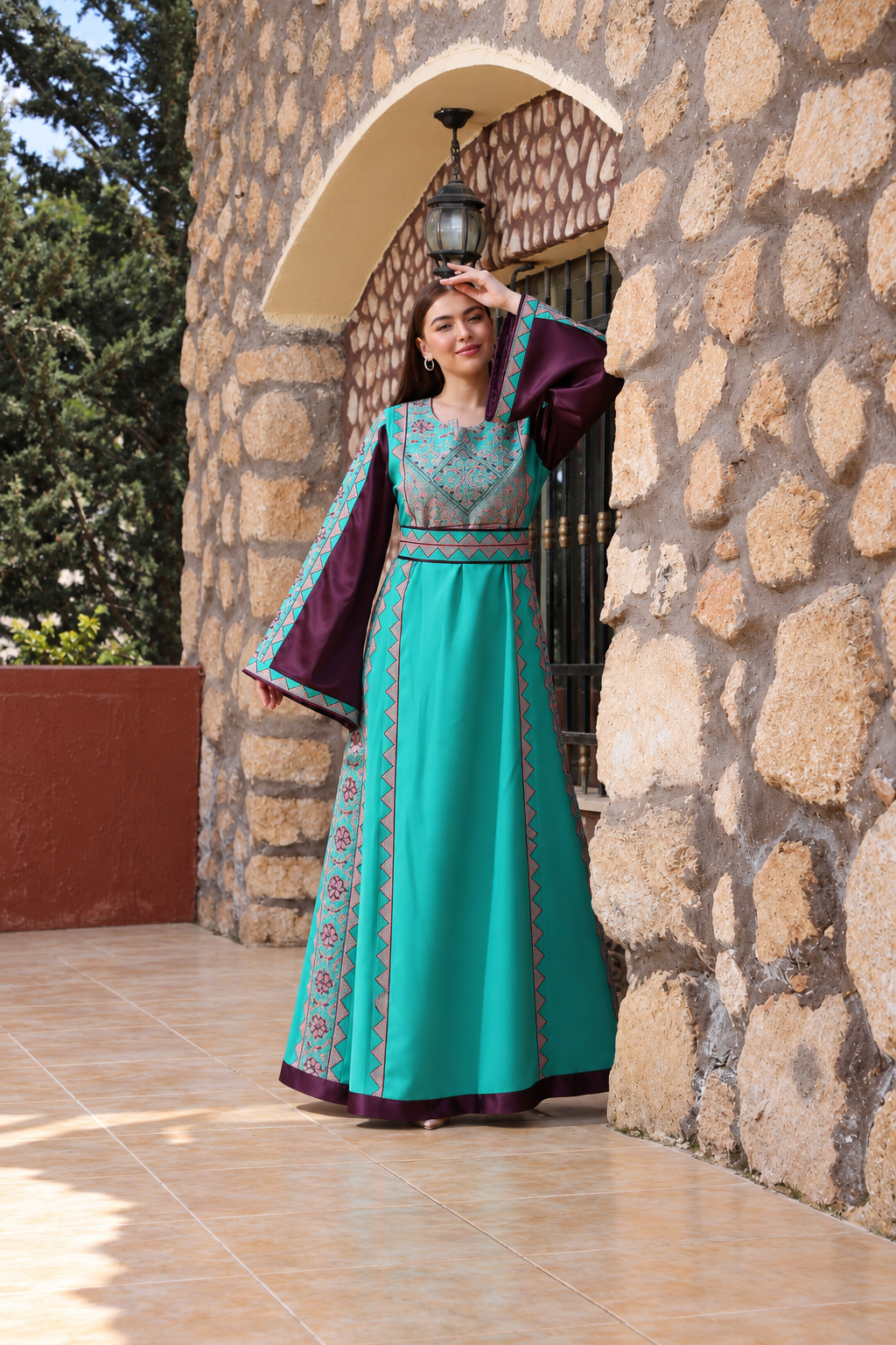 Al Tashareef – Luxury Traditional Embroidered Dress | Elegant Heritage Wear