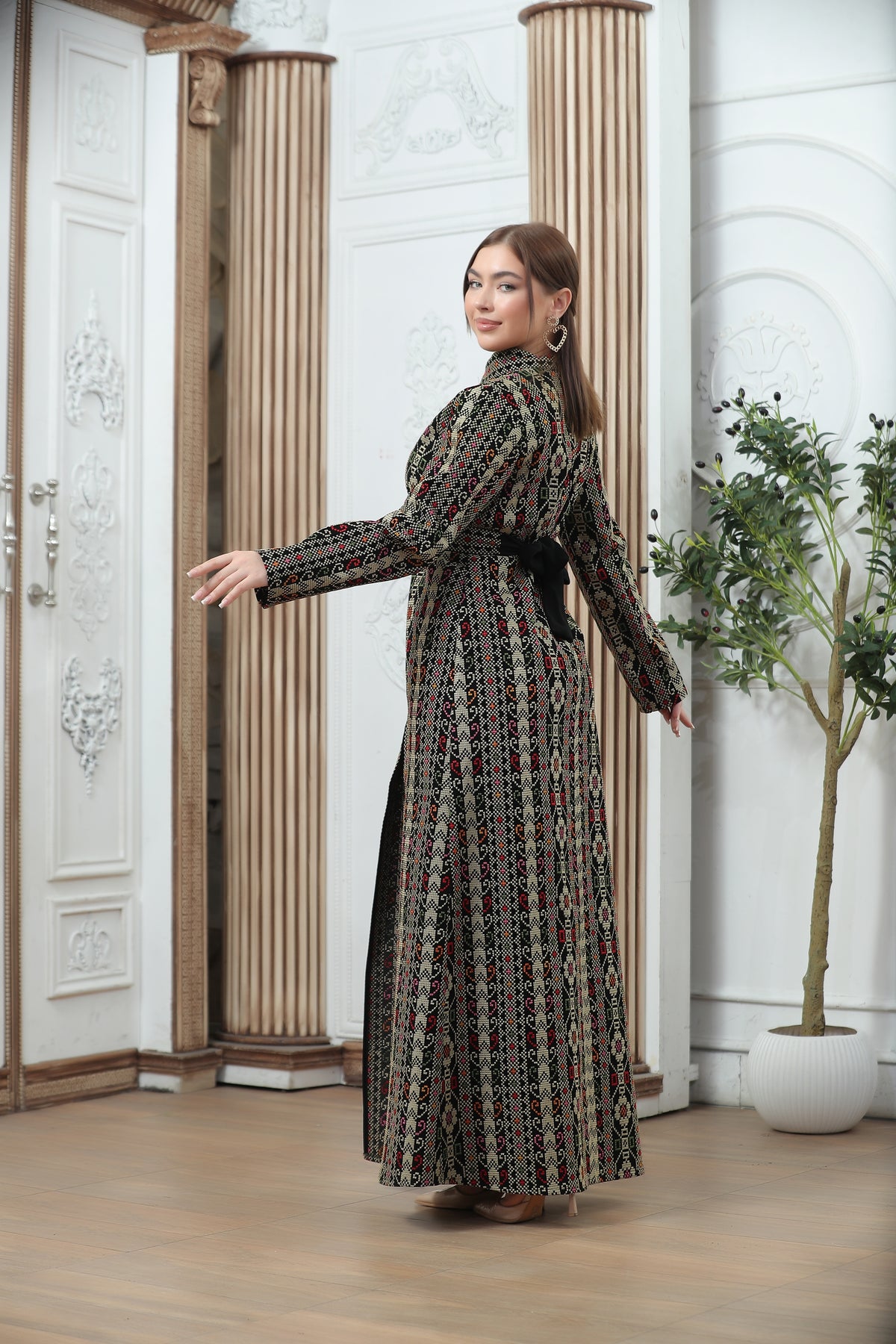Golden Embroidered Tales Kaftan – Elegant Palestinian Heritage Design