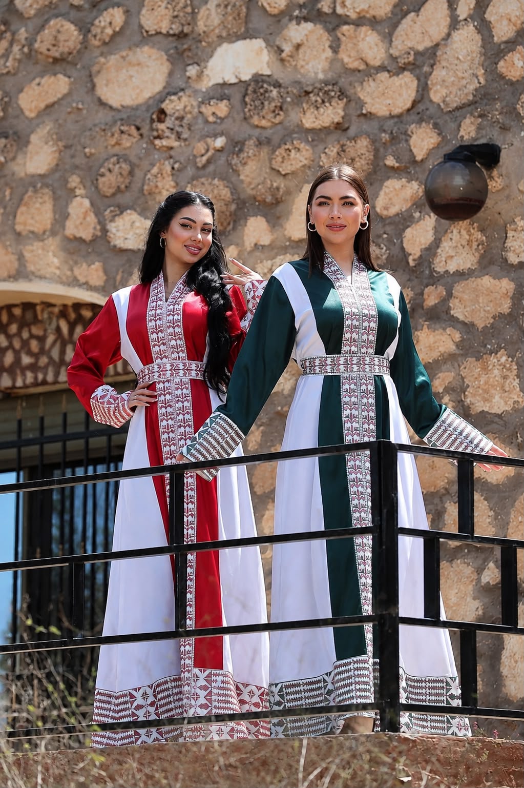 Thoub Al Malika Rania, ثوب الملكة رانيا
