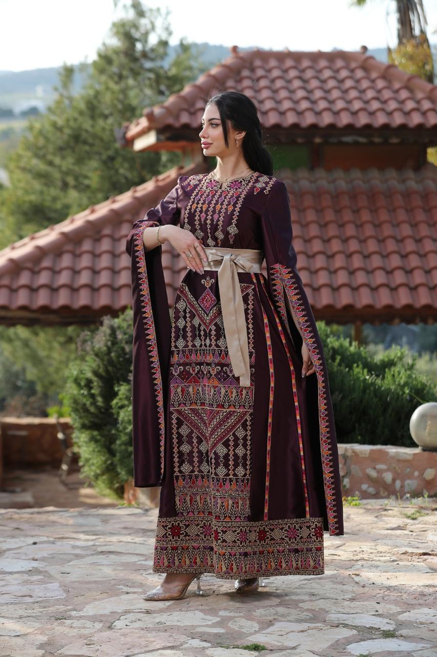 قفطان ستاتي مطرز، Qaftan Al Motaraz Women's Satin Heritage Kaftan