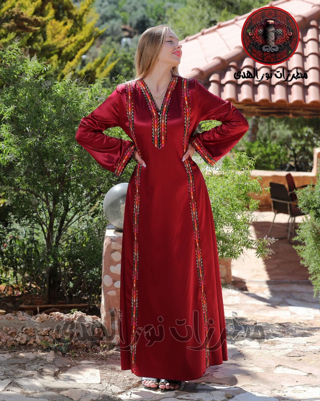 Women's Embroidered Satin Heritage Dress | Thoub Manajel Mutaraz