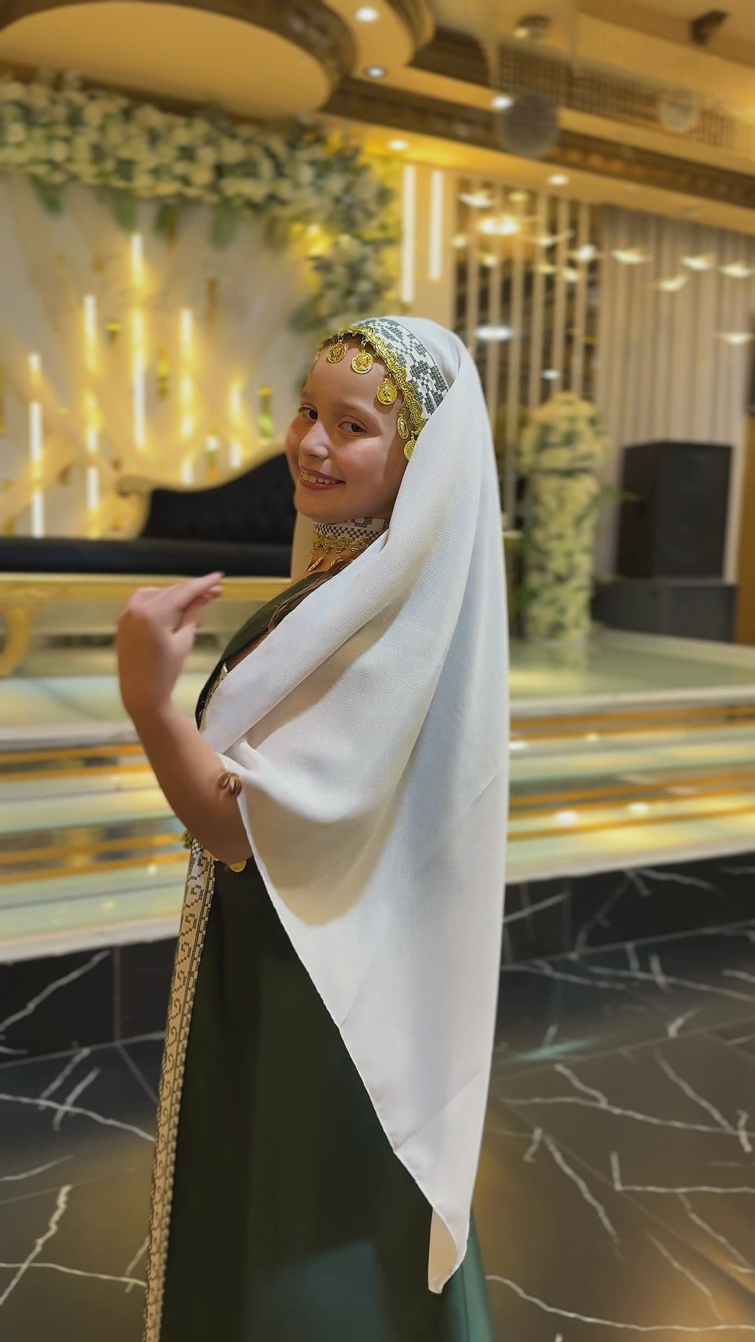 تحميل الفيديو: لؤلؤة الحنا البناتي
