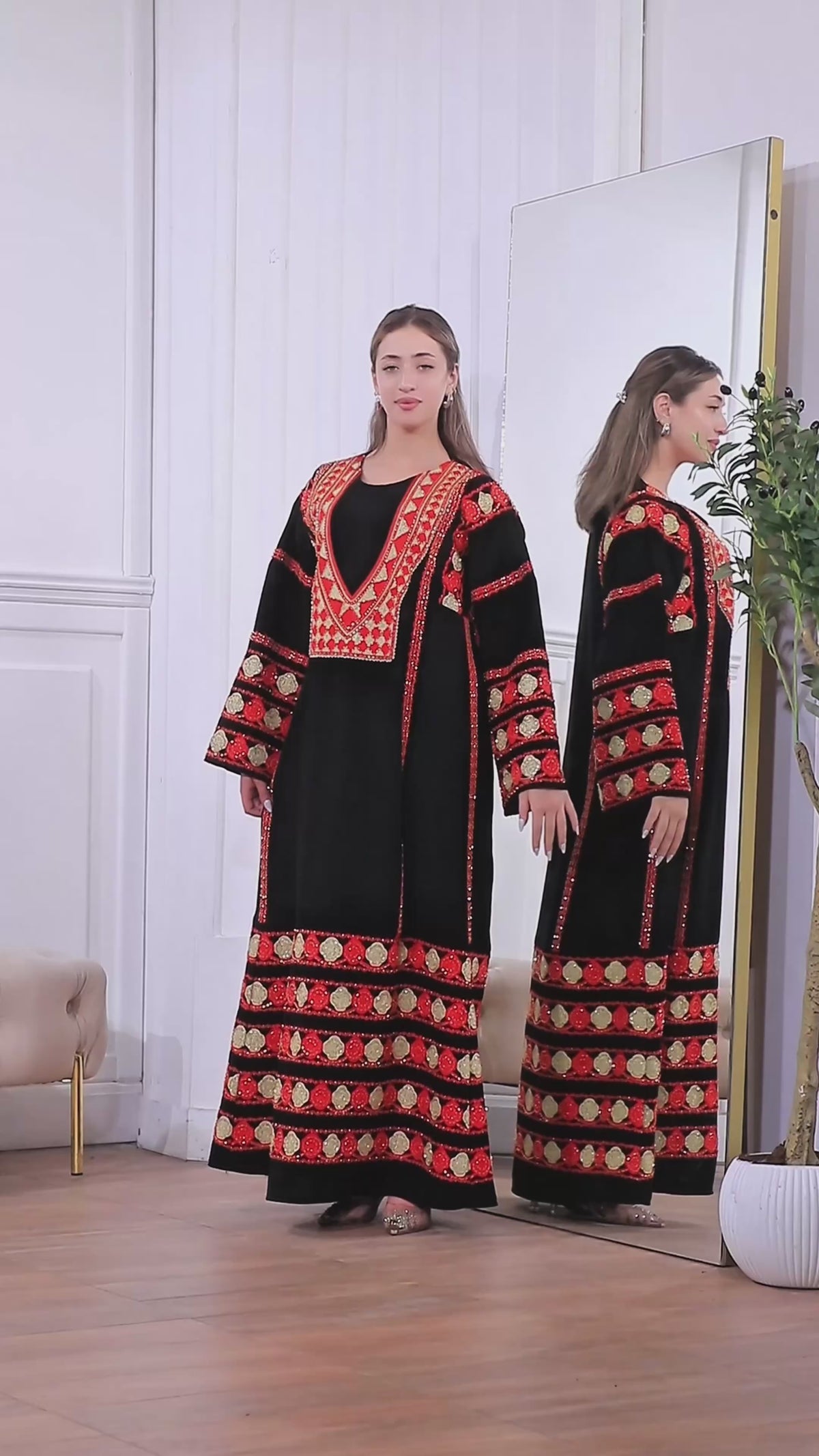 تحميل الفيديو: Luxury Embroidered Palestinian Thobe with Beaded Embellishment